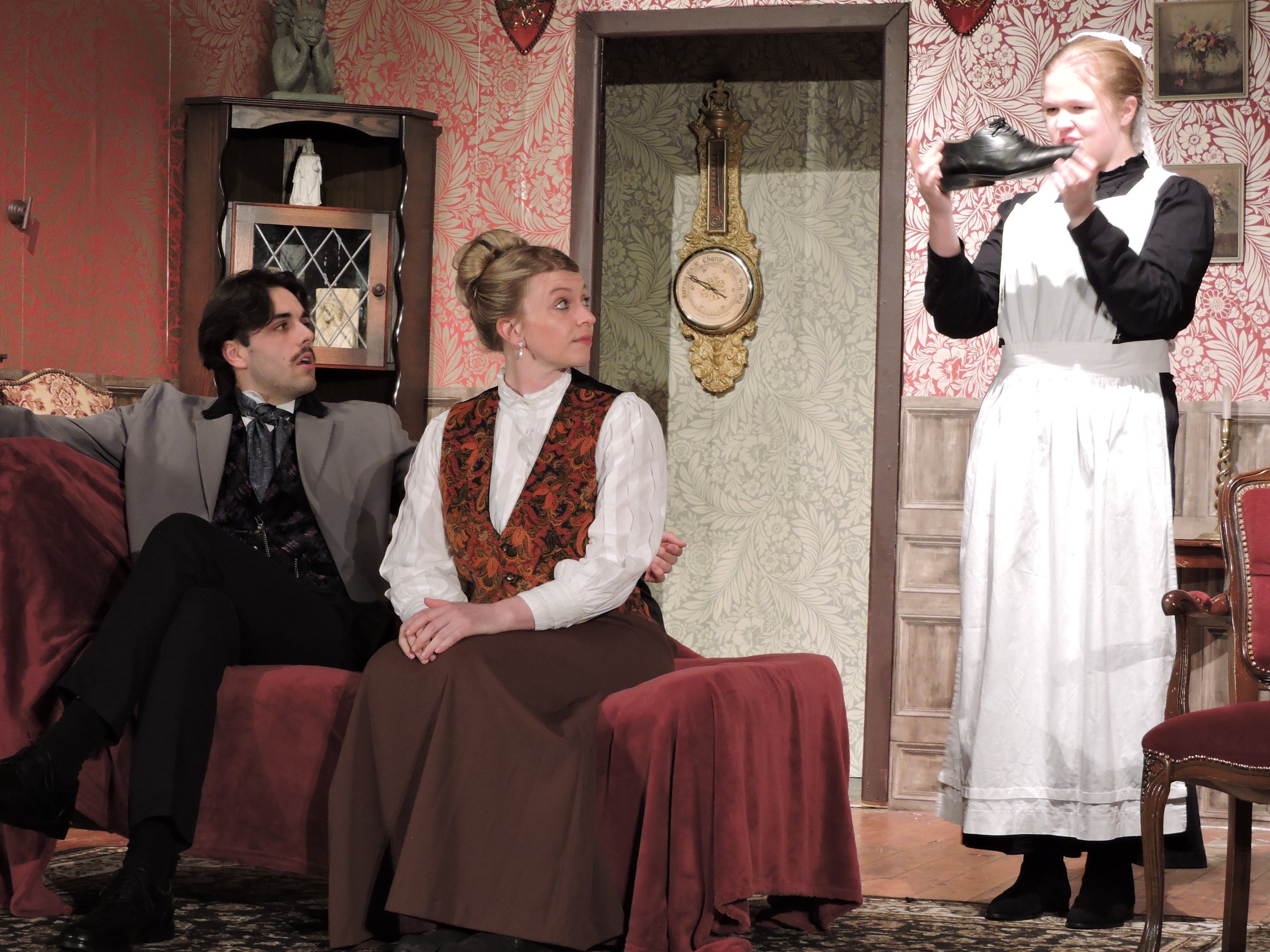 Sir Henry Baskerville (Joe Coghlan), Kathy Stapleton (Charlotte Guy) & Perkins (Beth Whalen)